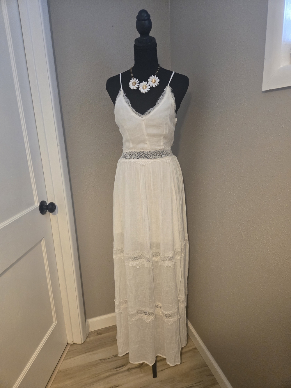 Forever 21 White Lace-Trim Maxi Dress